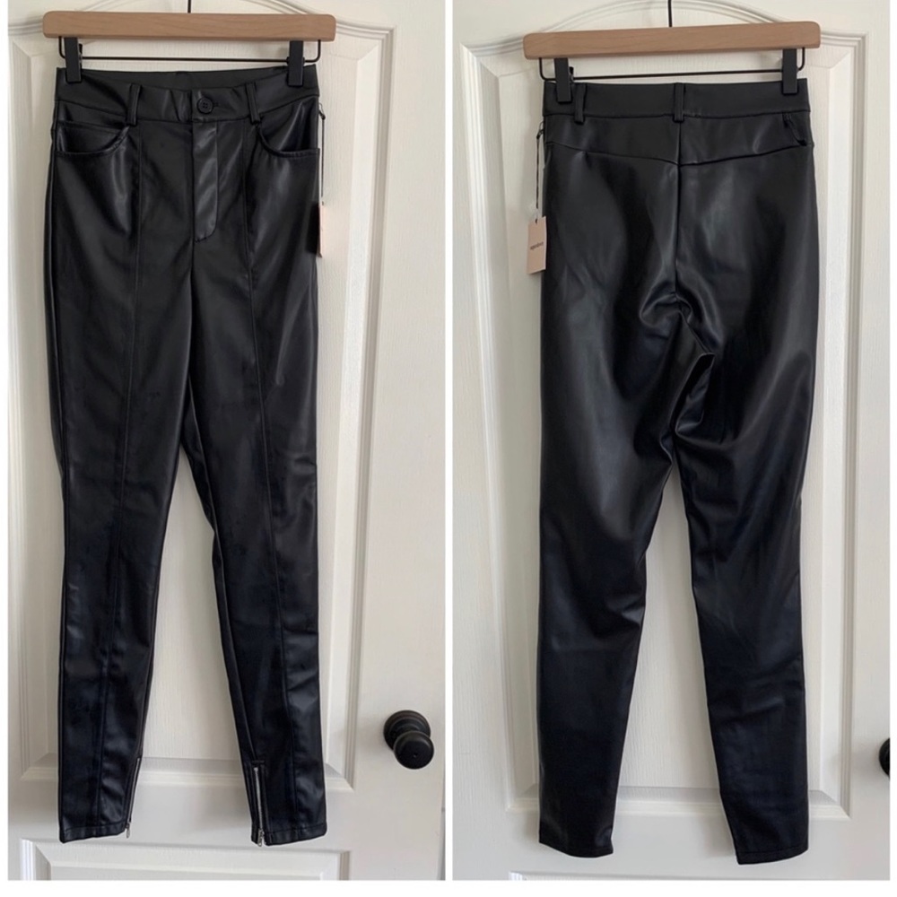 Superdown Megan High Rise Black Vegan Leather Pants Sz XS